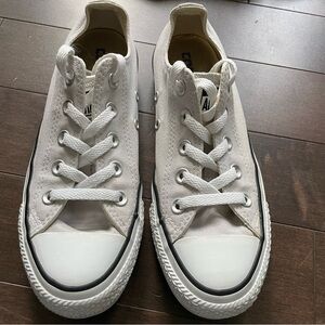 Converse All Star Light Grey Low Top Sneakers Men’s 4 Women’s 6